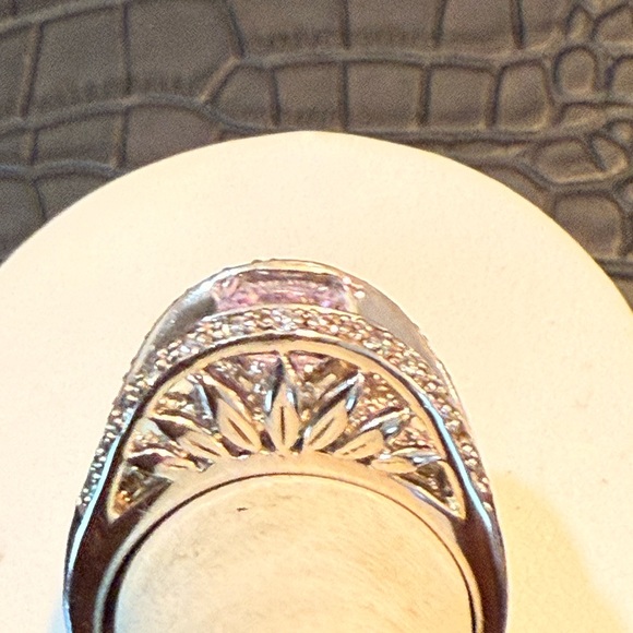 Pink Stone Ring - Picture 7 of 7